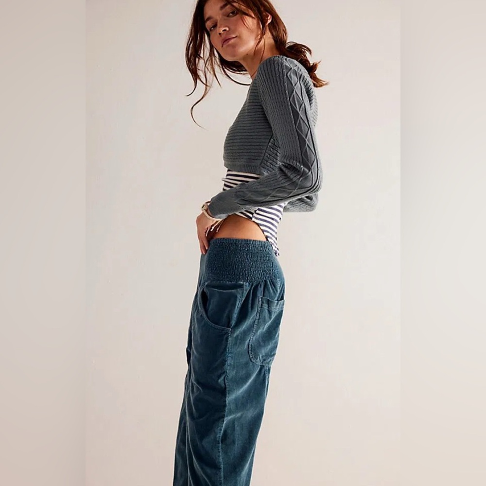 We The Free NWT Lunan Crop Harem
Cord Jeans Color Overboard Size L - Picture 4 of 16